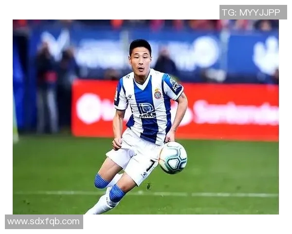 足球明星独家访谈精彩瞬间回顾与幕后故事揭秘