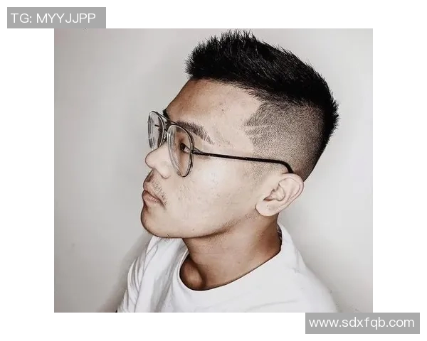 足球明星的魅力发型大盘点帅气造型引领潮流风尚