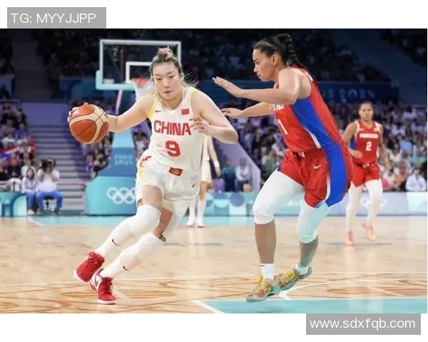 明星自夸篮球技艺高超引热议网友纷纷点赞与质疑交织的篮球之争